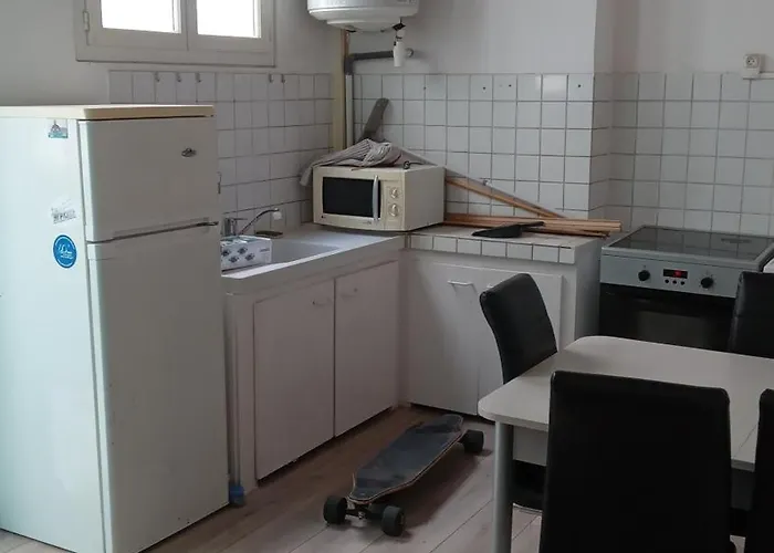 Location T2 Plein Centre Vue Nature 公寓 耶尔